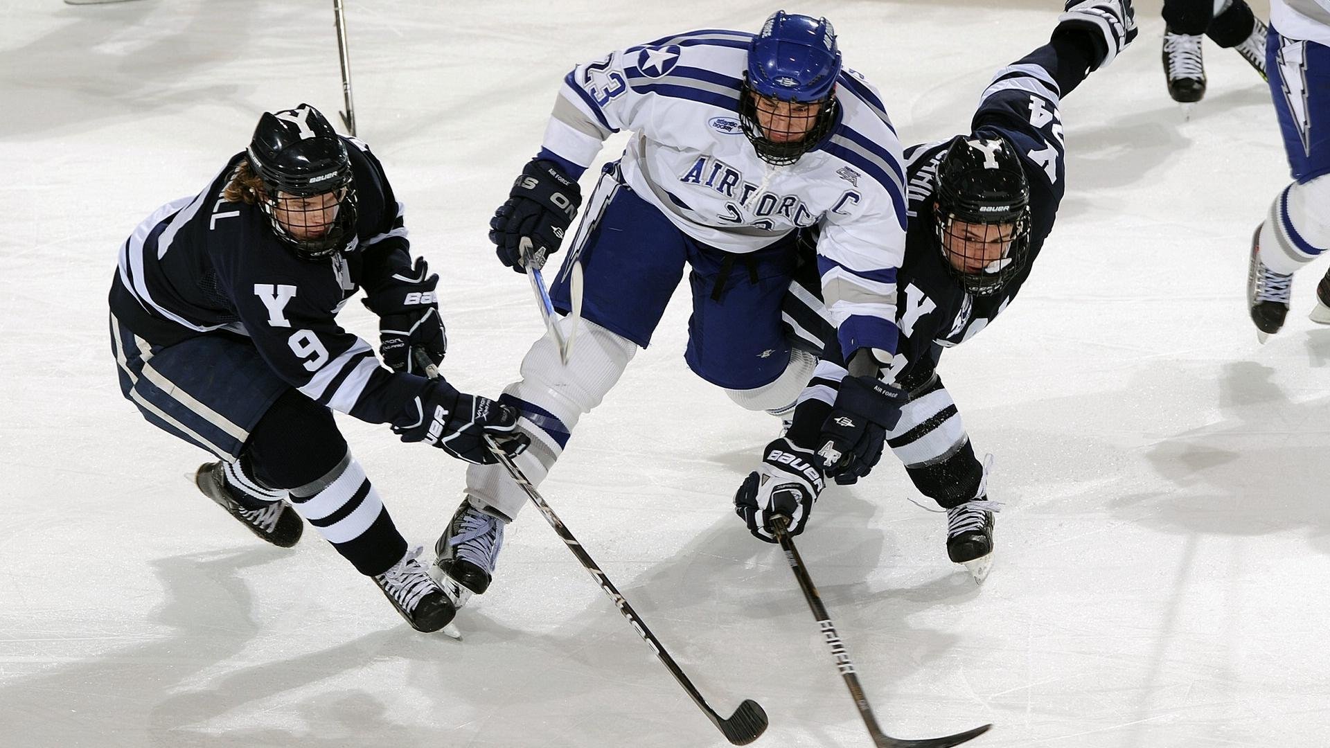 开云体育登录-2026世界杯之夜，锡安，在篮球废墟上完成足球里程碑